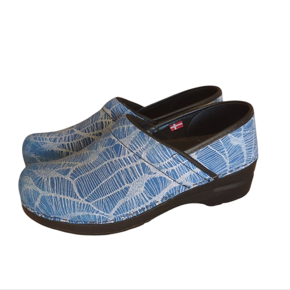 Sanita Leather Applique Design Closed Back Mules Clogs EU 39 Blue - Picture 3 of 16